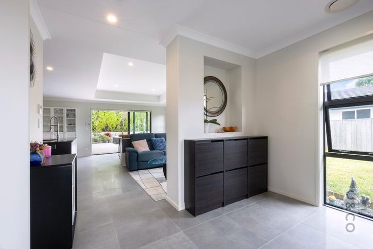 Photo of property in 28 Leebank Crescent, Riverhead, 0820