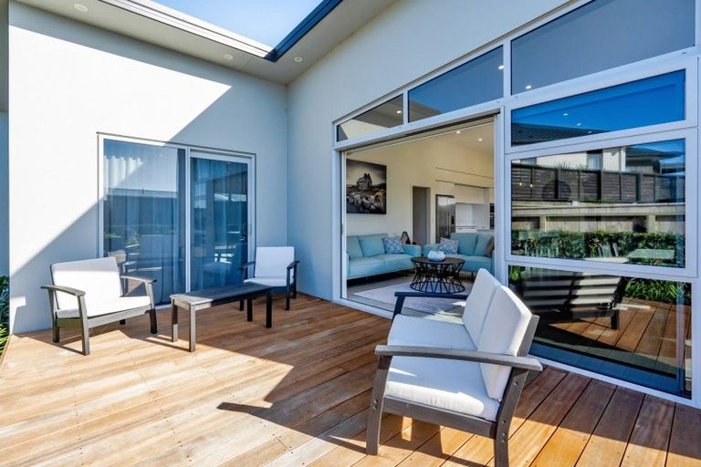 Photo of property in 24 Kotare Drive, Waiwhakaiho, New Plymouth, 4312