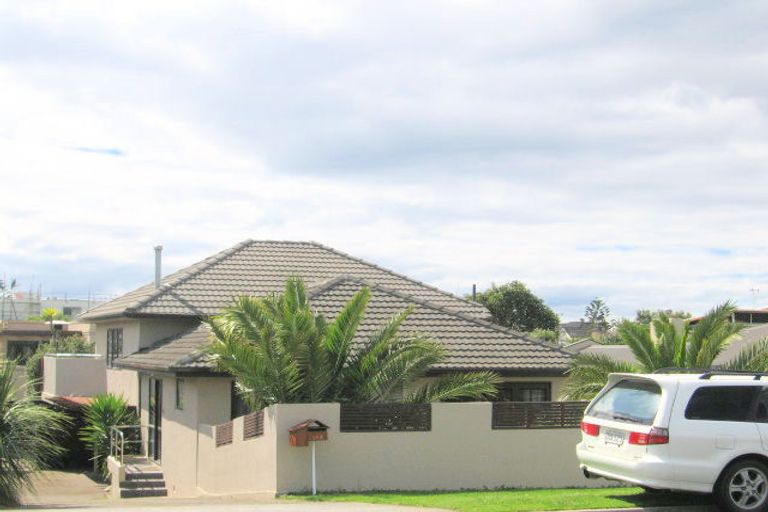 Photo of property in 143a Oceanview Road, Mount Maunganui, 3116