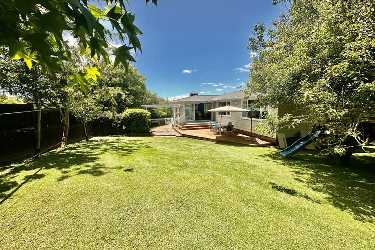 Photo of property in 1 Arahia Street, Northcote, Auckland, 0627