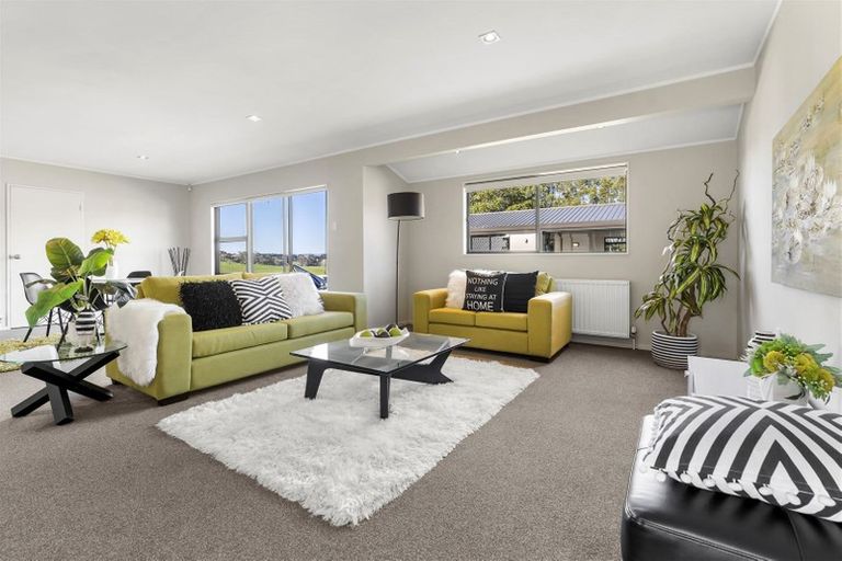 Photo of property in 53 Urquhart Road, Karaka, Papakura, 2580