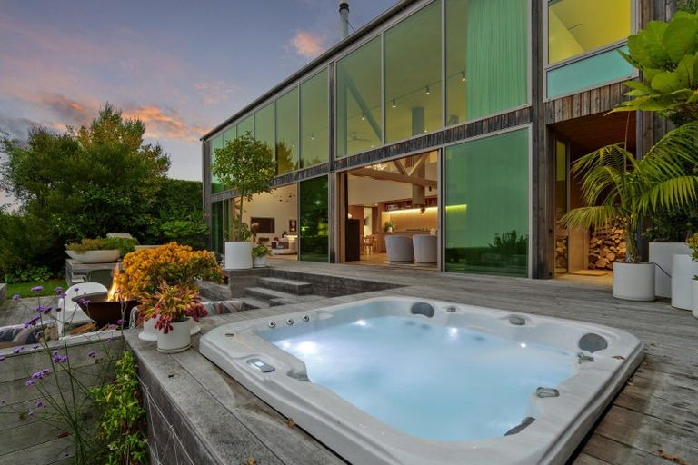 Photo of property in 67 Whaka Terrace, Huntsbury, Christchurch, 8022