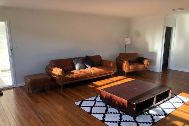 Photo of property in 11a Straven Road, Riccarton, Christchurch, 8011