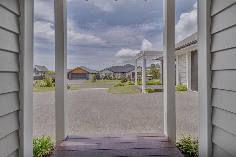 Photo of property in 5 Lady Jocelyn Place, Whitianga, 3510