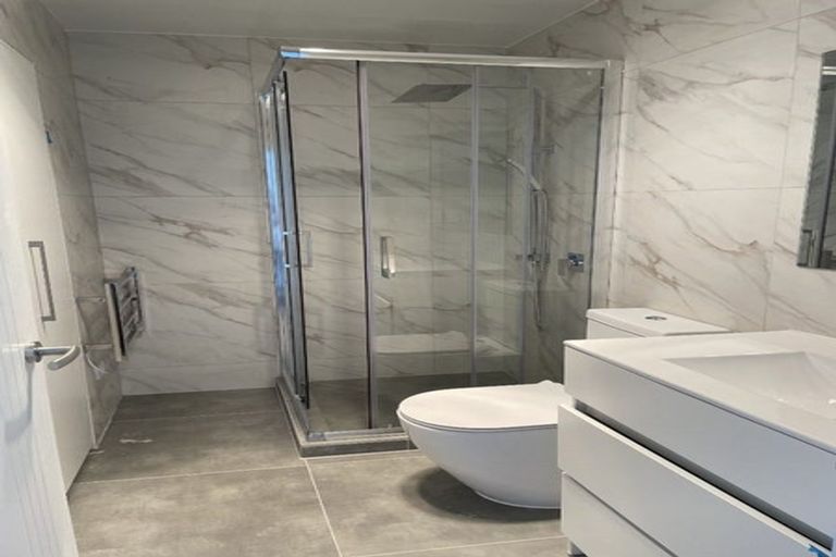 Photo of property in 32 Karoro Road, Flat Bush, Auckland, 2019