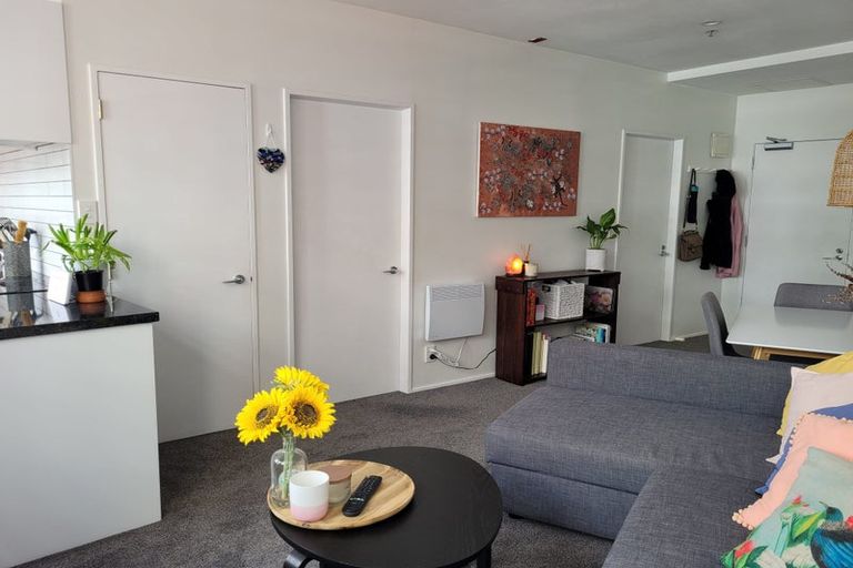 Photo of property in Hume House, 152 The Terrace, Wellington Central, Wellington, 6011
