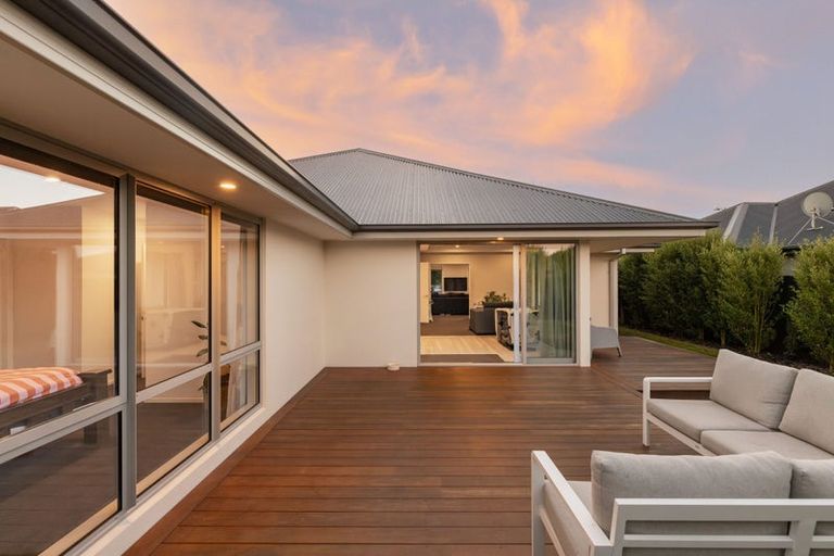 Photo of property in 11 Whitau Place, Marshland, Christchurch, 8083