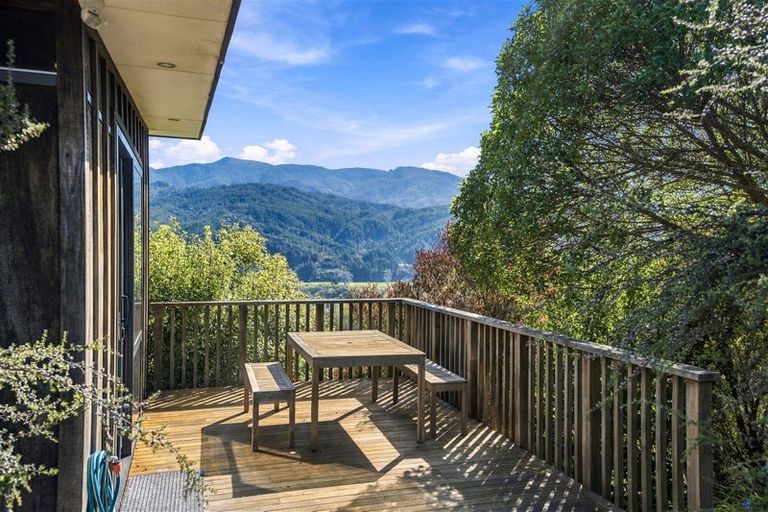 Photo of property in 98 Mytton Heights, Motueka, 7196