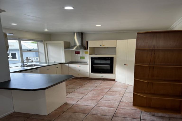 Photo of property in 162 Weraroa Road, Levin, 5510