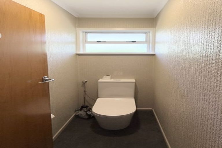 Photo of property in 61 Kirby Street, Glendene, Auckland, 0602