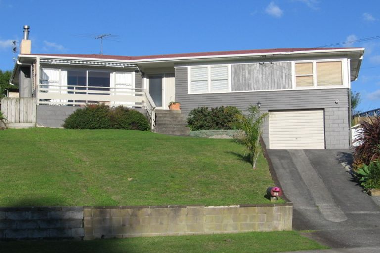 Photo of property in 25 Angelo Avenue, Howick, Auckland, 2014