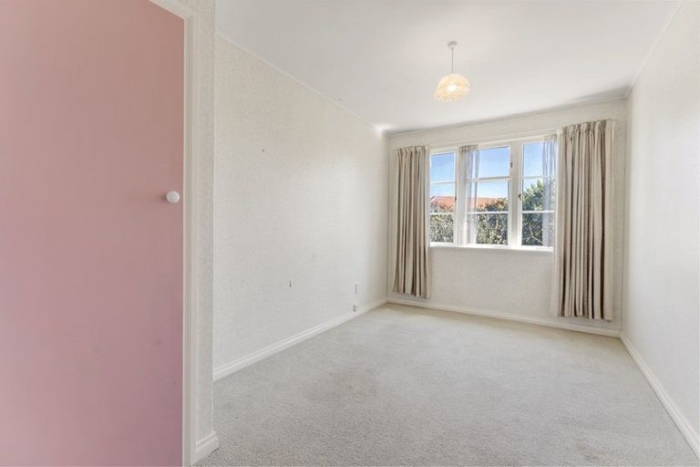 Photo of property in 36 Rangiora Avenue, Roslyn, Palmerston North, 4414