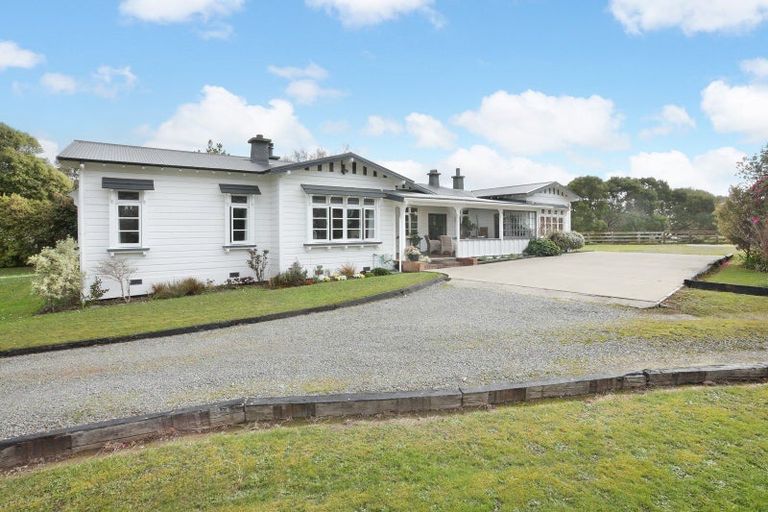 Photo of property in 55 Hawkestone Road, Marton, 4710