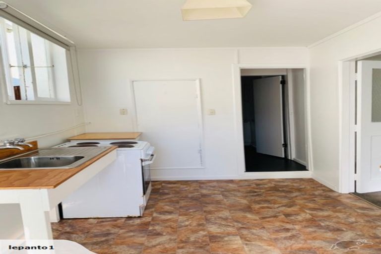 Photo of property in 42 Rhine Street, Island Bay, Wellington, 6023