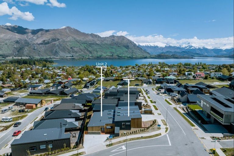 Photo of property in 21 Fenton Avenue, Wanaka, 9305