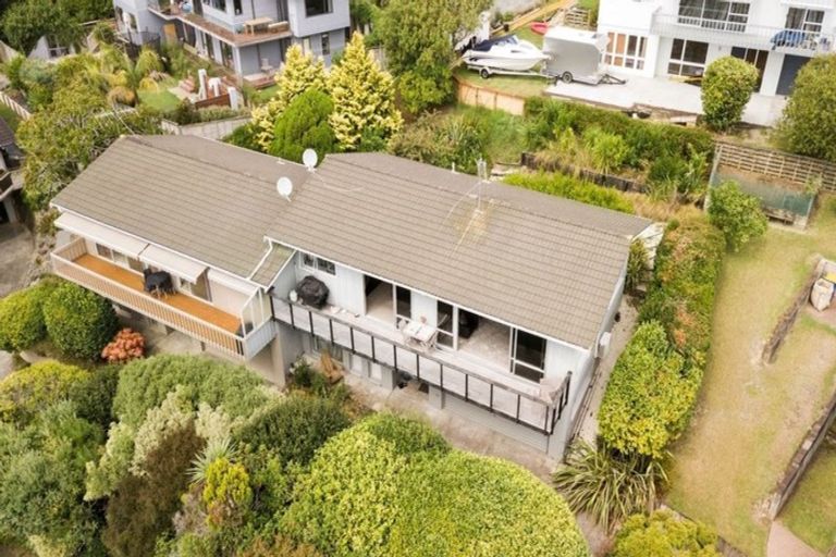 Photo of property in 2/13 Kiri Place, Mairangi Bay, Auckland, 0630