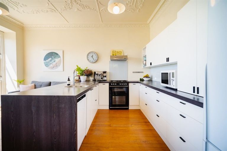 Photo of property in 72 Forbury Road, Saint Clair, Dunedin, 9012