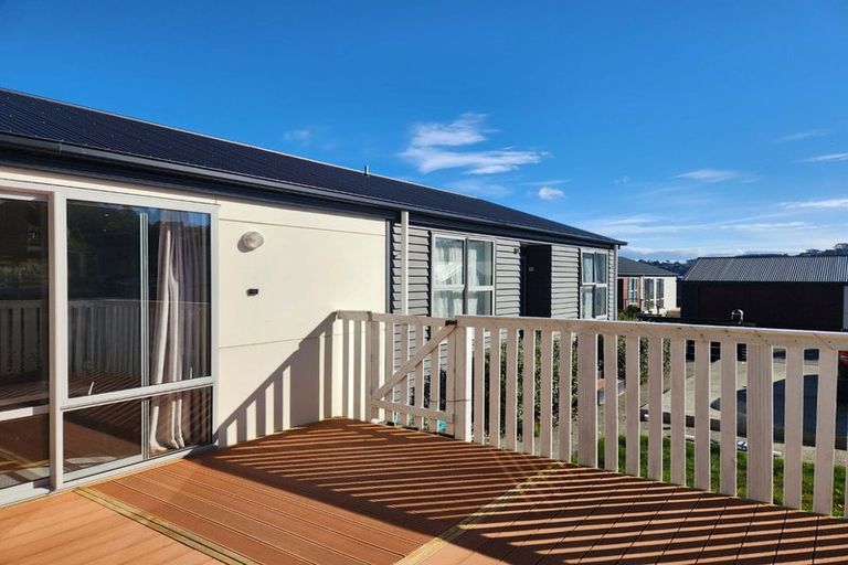 Photo of property in 8 Otonga Heights, Maungaraki, Lower Hutt, 5010