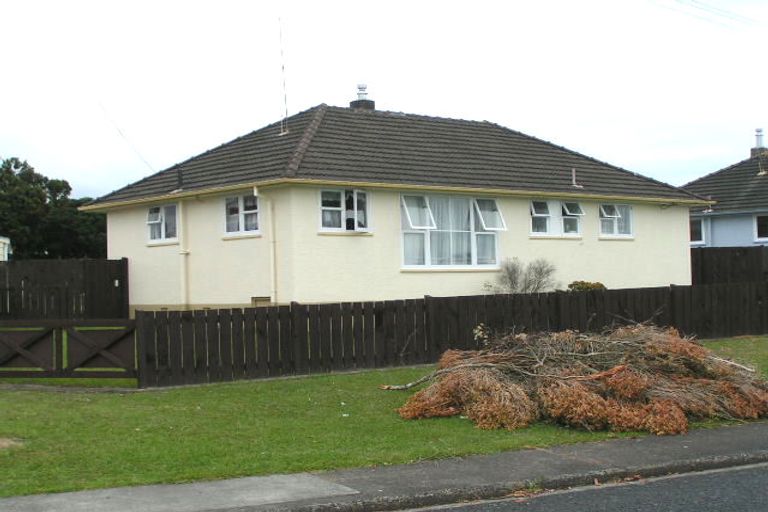 Photo of property in 11 Marsden Street, Hauraki, Auckland, 0622