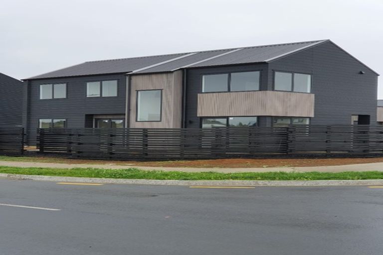 Photo of property in 33 Jutland Road, Pukekohe, 2120