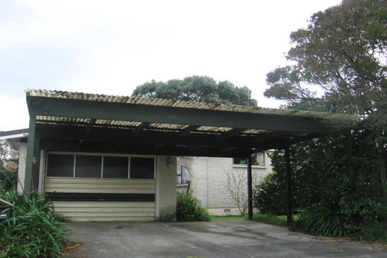 Photo of property in 12 Chadwick Place, Highbury, Palmerston North, 4412