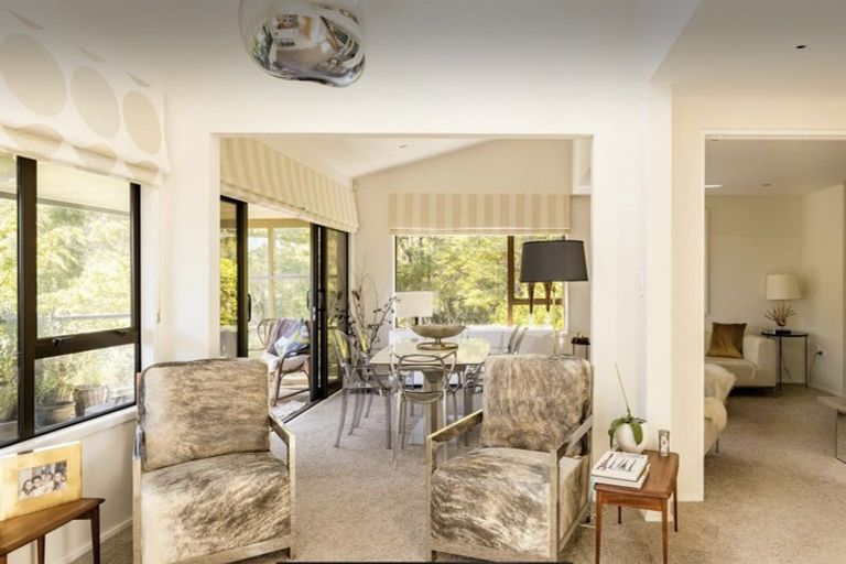 Photo of property in 136 Cheviot Road, Lowry Bay, Lower Hutt, 5013