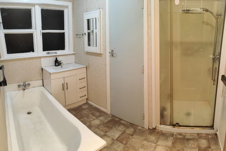 Photo of property in 33a Bauchop Road, Waterloo, Lower Hutt, 5011