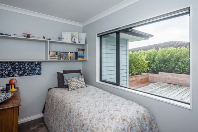 Photo of property in 17b Huia Street, Waikanae, 5036