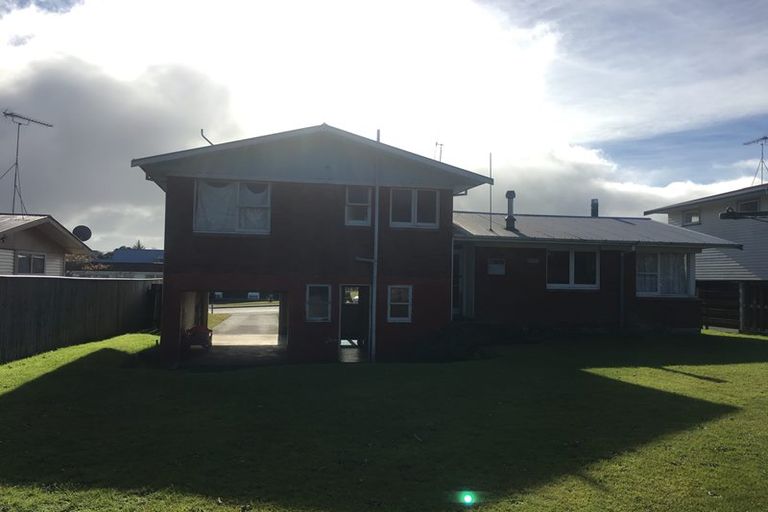 Photo of property in 66 Pohutukawa Drive, Tokoroa, 3420