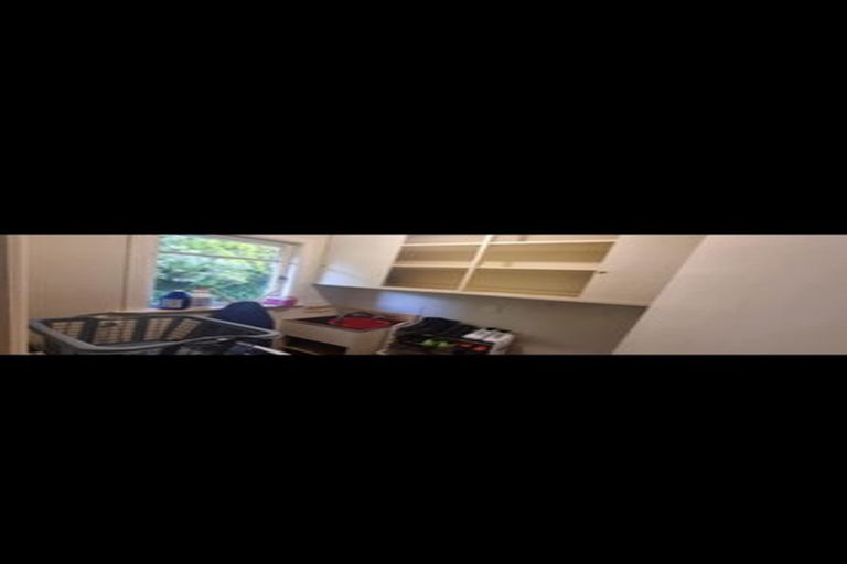 Photo of property in 3 Shackleton Grove, Stokes Valley, Lower Hutt, 5019