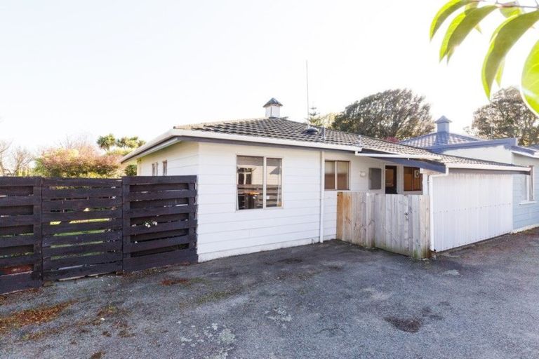 Photo of property in 13a Colombo Street, Hokowhitu, Palmerston North, 4410