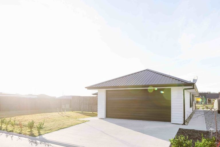 Photo of property in 56 Sherwin Avenue, Albert Town, Wanaka, 9305