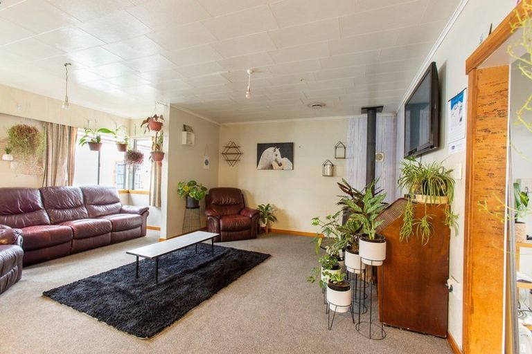 Photo of property in 25 York Street, Dannevirke, 4930