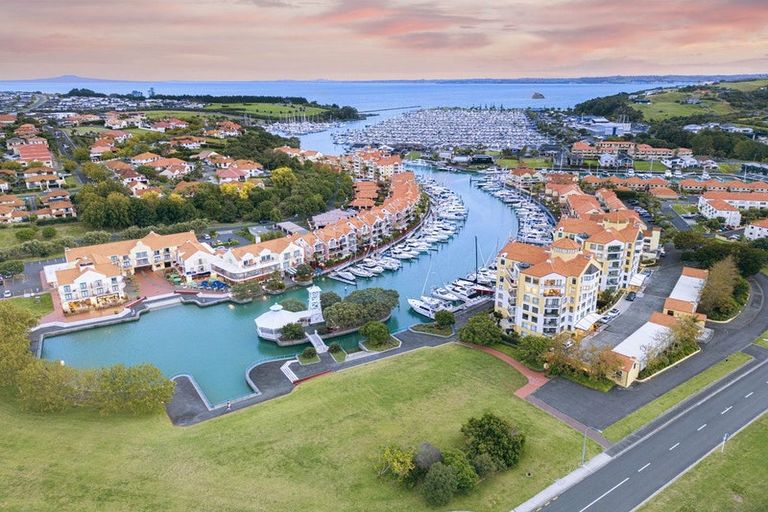 Photo of property in 31 Waterside Crescent, Gulf Harbour, Whangaparaoa, 0930