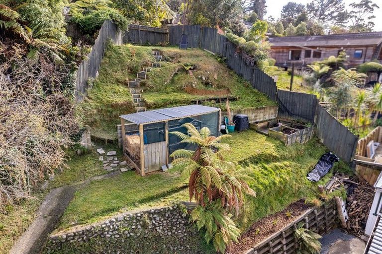 Photo of property in 20 Jocelyn Crescent, Pinehaven, Upper Hutt, 5019