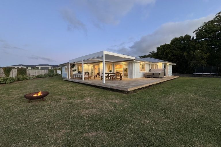 Photo of property in 43 Awatiro Drive, Kaukapakapa, 0871