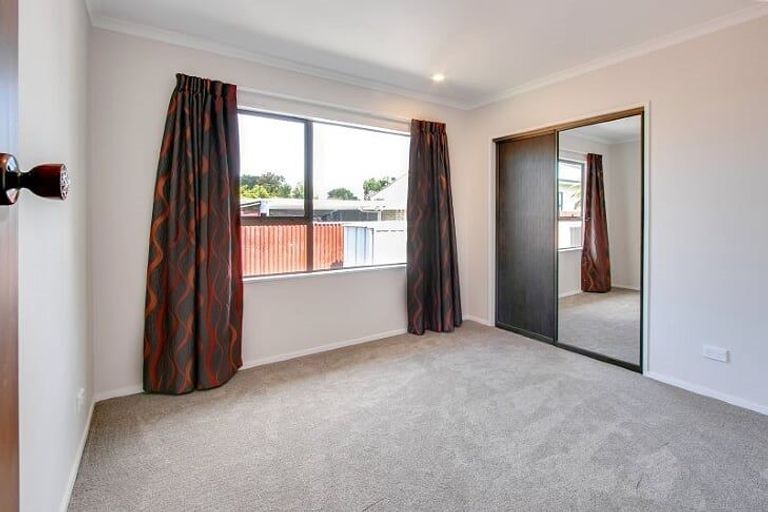 Photo of property in 112a Avondale Road, Taradale, Napier, 4112