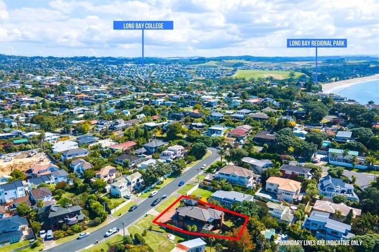 Photo of property in 8 Tui Street, Torbay, Auckland, 0630