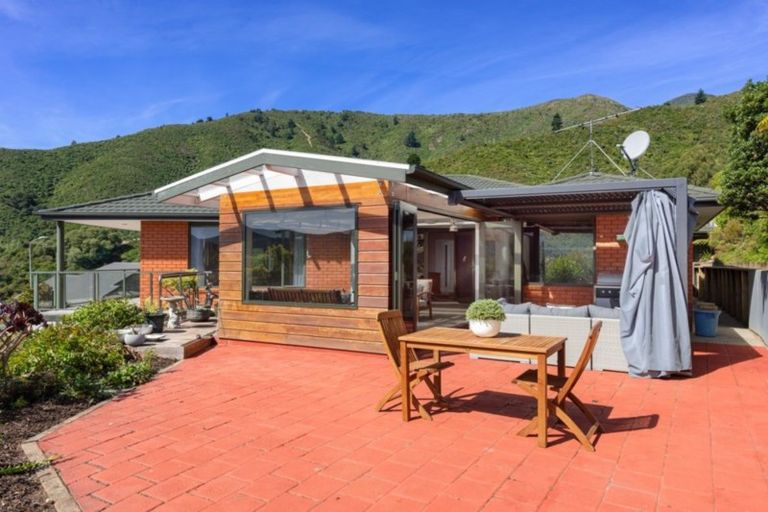 Photo of property in 10 Moana Heights, Waikawa, Picton, 7220