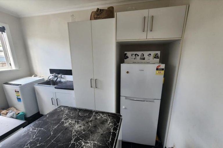 Photo of property in 581 Queen Street East, Levin, 5510