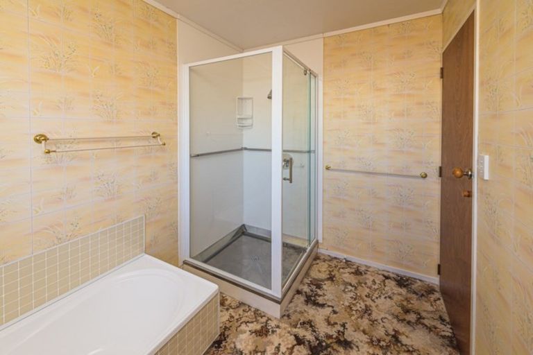 Photo of property in 3 Warwick Place, Springvale, Whanganui, 4501