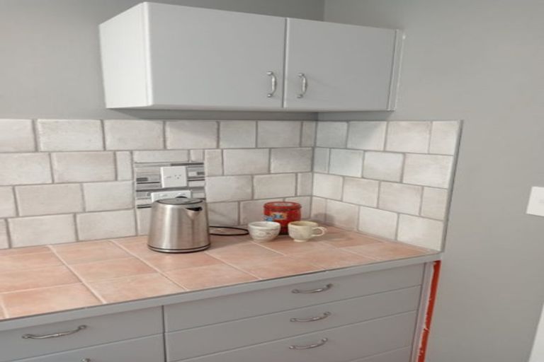 Photo of property in 91 Harbour View Road, Harbour View, Lower Hutt, 5010