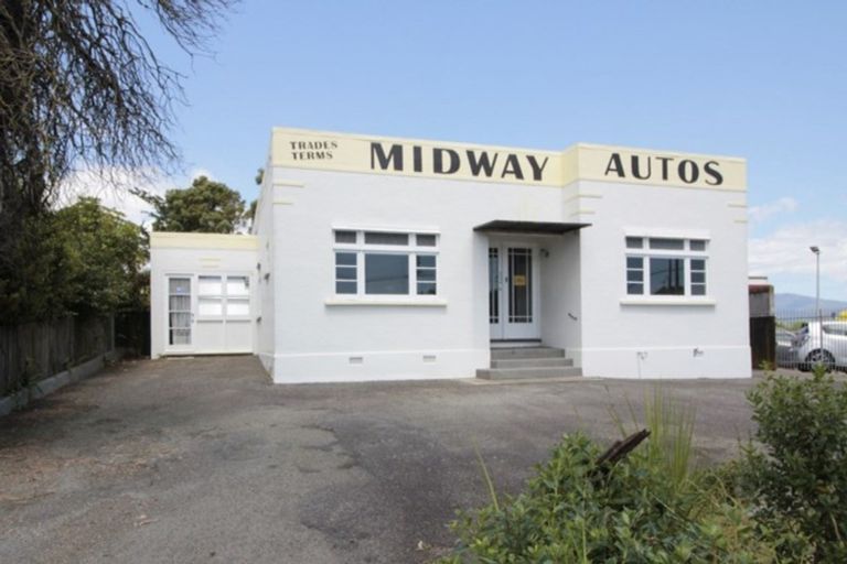 Photo of property in 362 Oxford Street, Levin, 5510