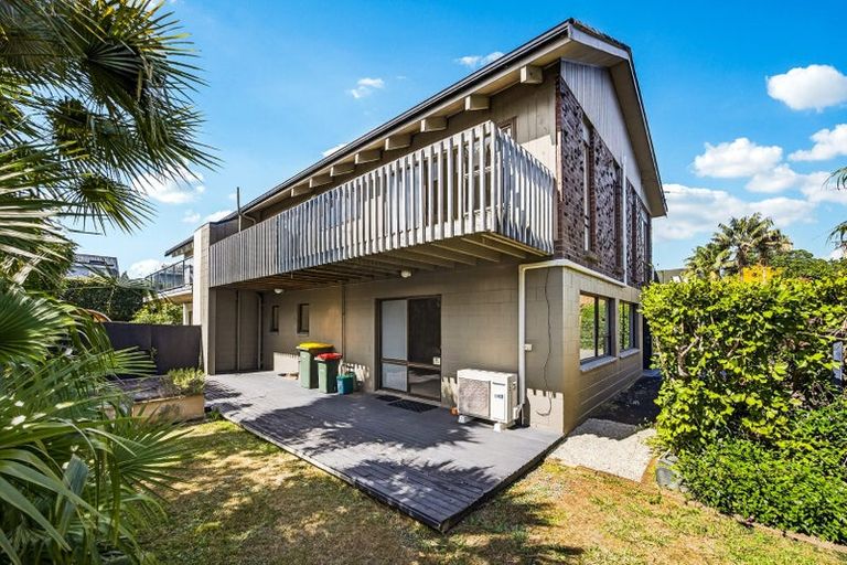 Photo of property in 2/13 Muritai Road, Milford, Auckland, 0620