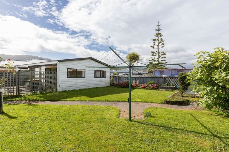 Photo of property in 5 Ida Street, Greymouth, 7805