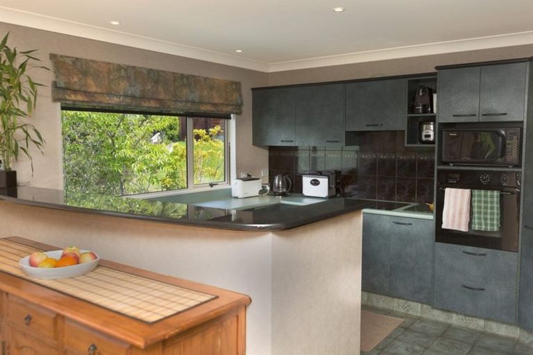 Photo of property in 30 Duval Grove, Tawa, Wellington, 5028