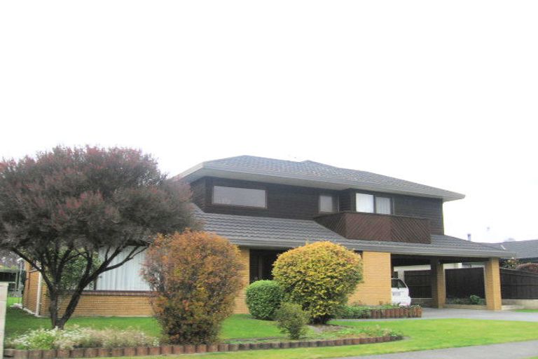 Photo of property in 5 Lowther Place, Taradale, Napier, 4112