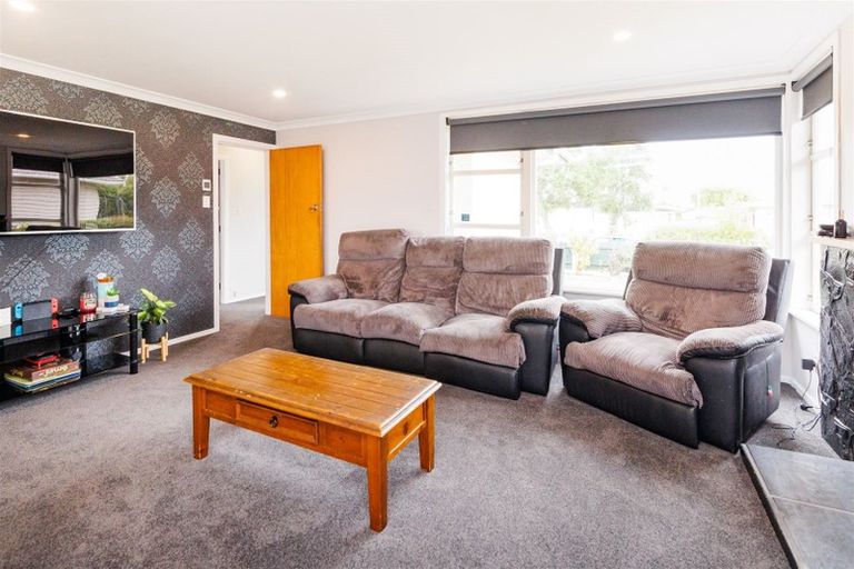 Photo of property in 27 Aspiring Avenue, Milson, Palmerston North, 4414