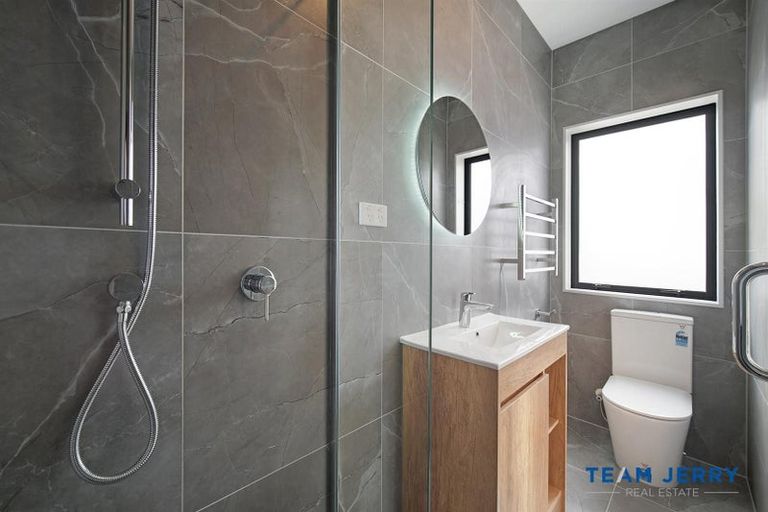 Photo of property in 35 Survila Street, Papakura, 2110