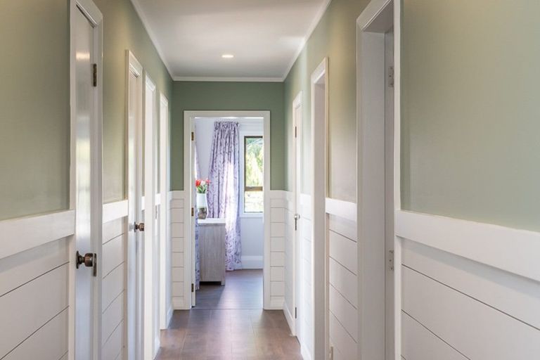 Photo of property in 27 Titoki Road, Waikanae Beach, Waikanae, 5036